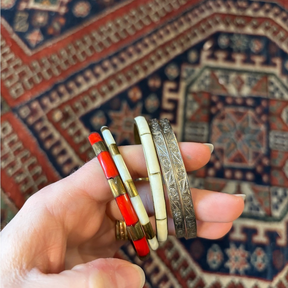 Five Vintage Bangles - image 8